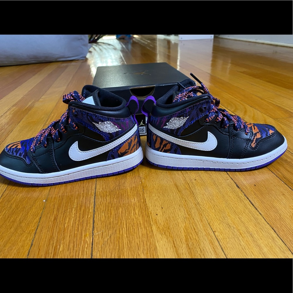 Kid Sneakers